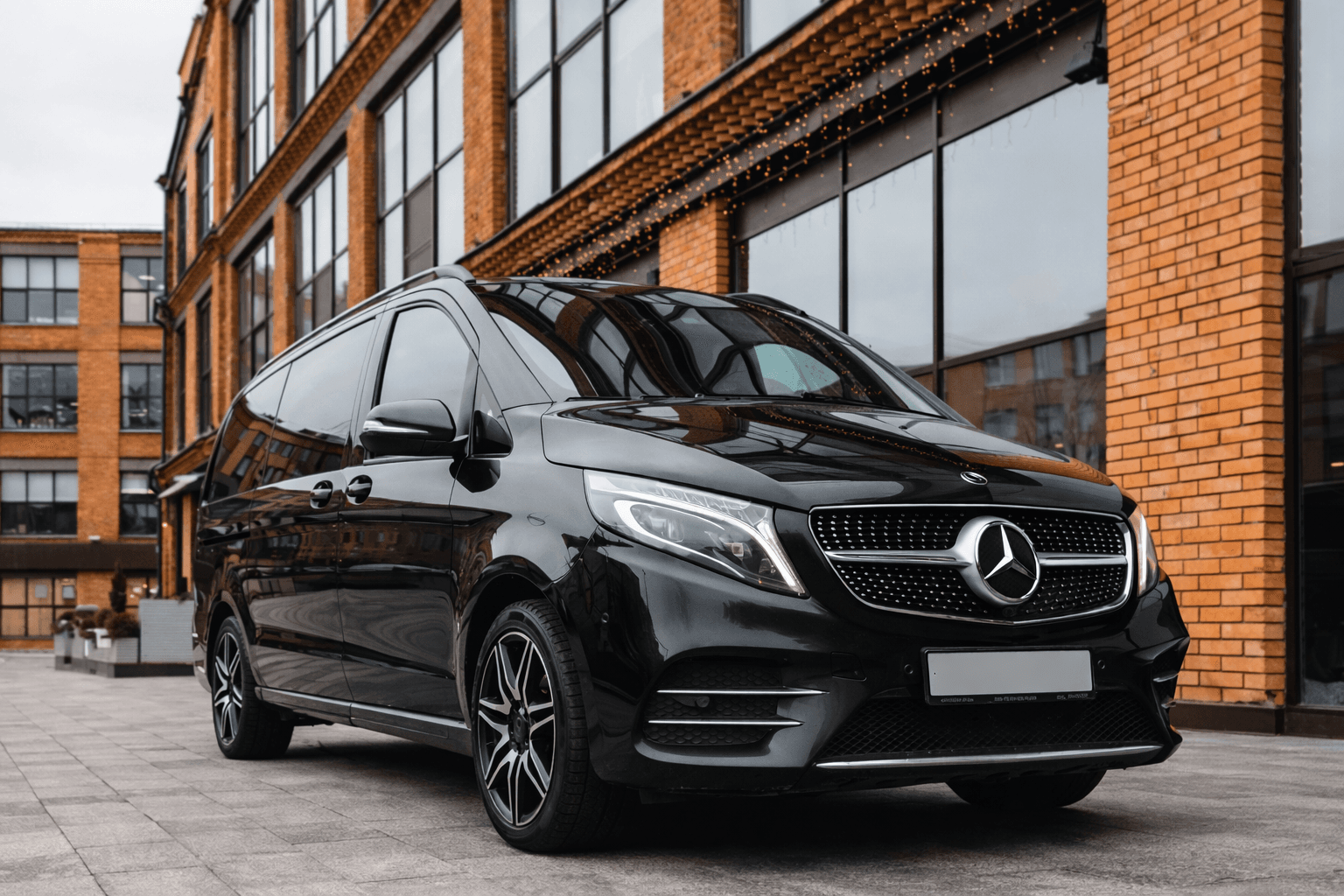 Luxury chauffeur service in Cape Town with Mercedes V-Class